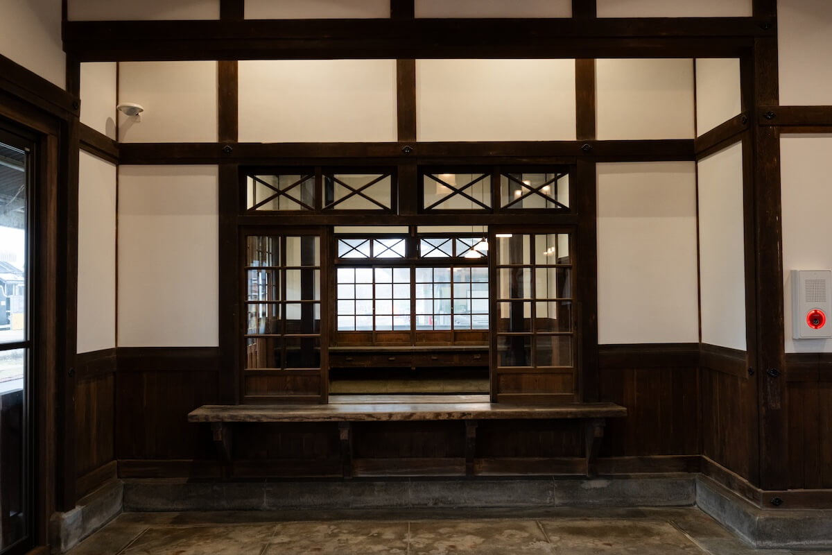 手小荷物扱室（てこにもつあつかいじょ）