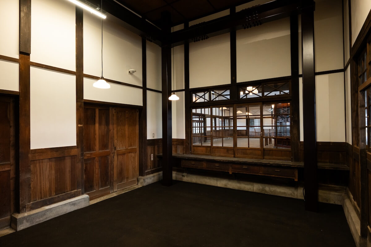 手小荷物扱室（てこにもつあつかいじょ）