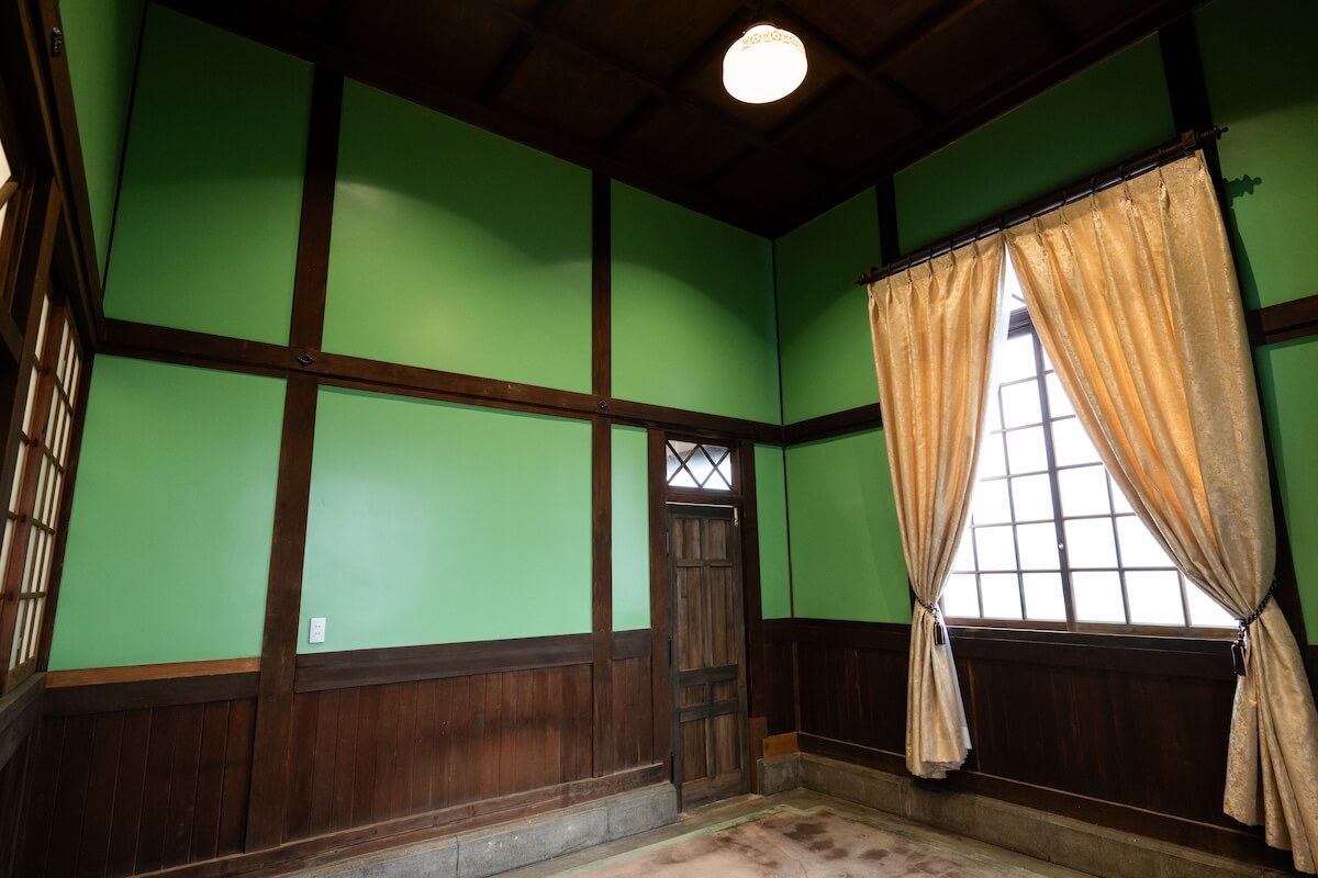 貴賓室（応接室）