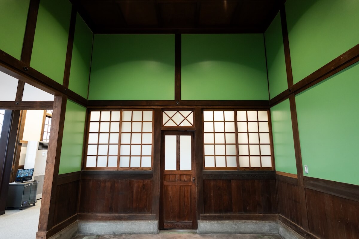 貴賓室（応接室）