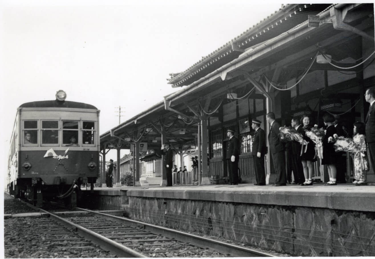 昭和25年12月1日大社へディーゼルカー運転記念